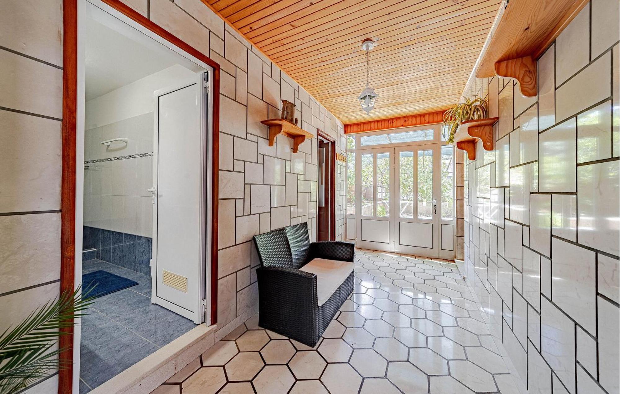 Beautiful Home In Prigradica With Jacuzzi Extérieur photo