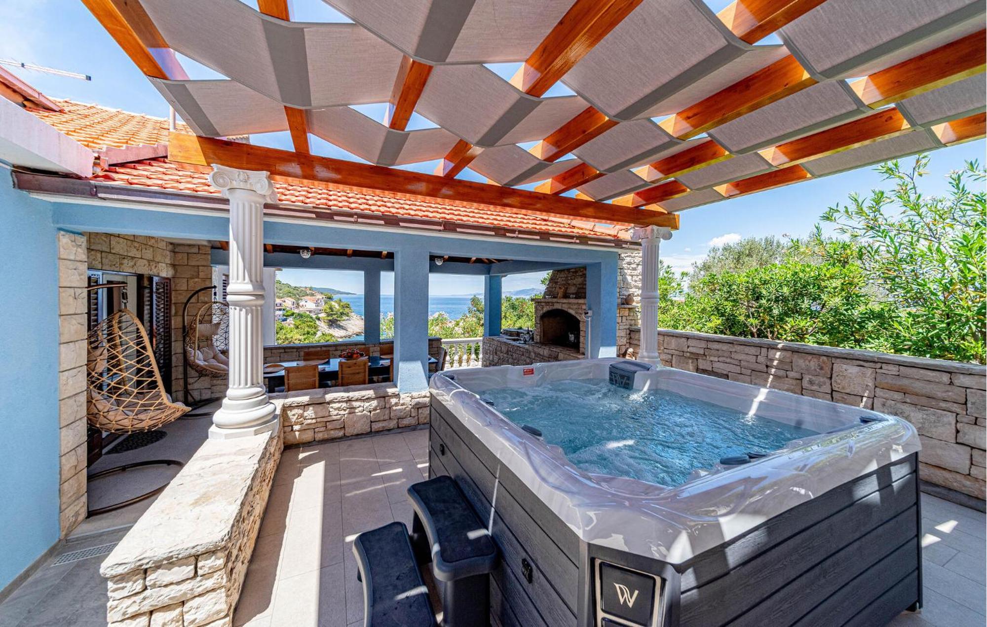 Beautiful Home In Prigradica With Jacuzzi Extérieur photo