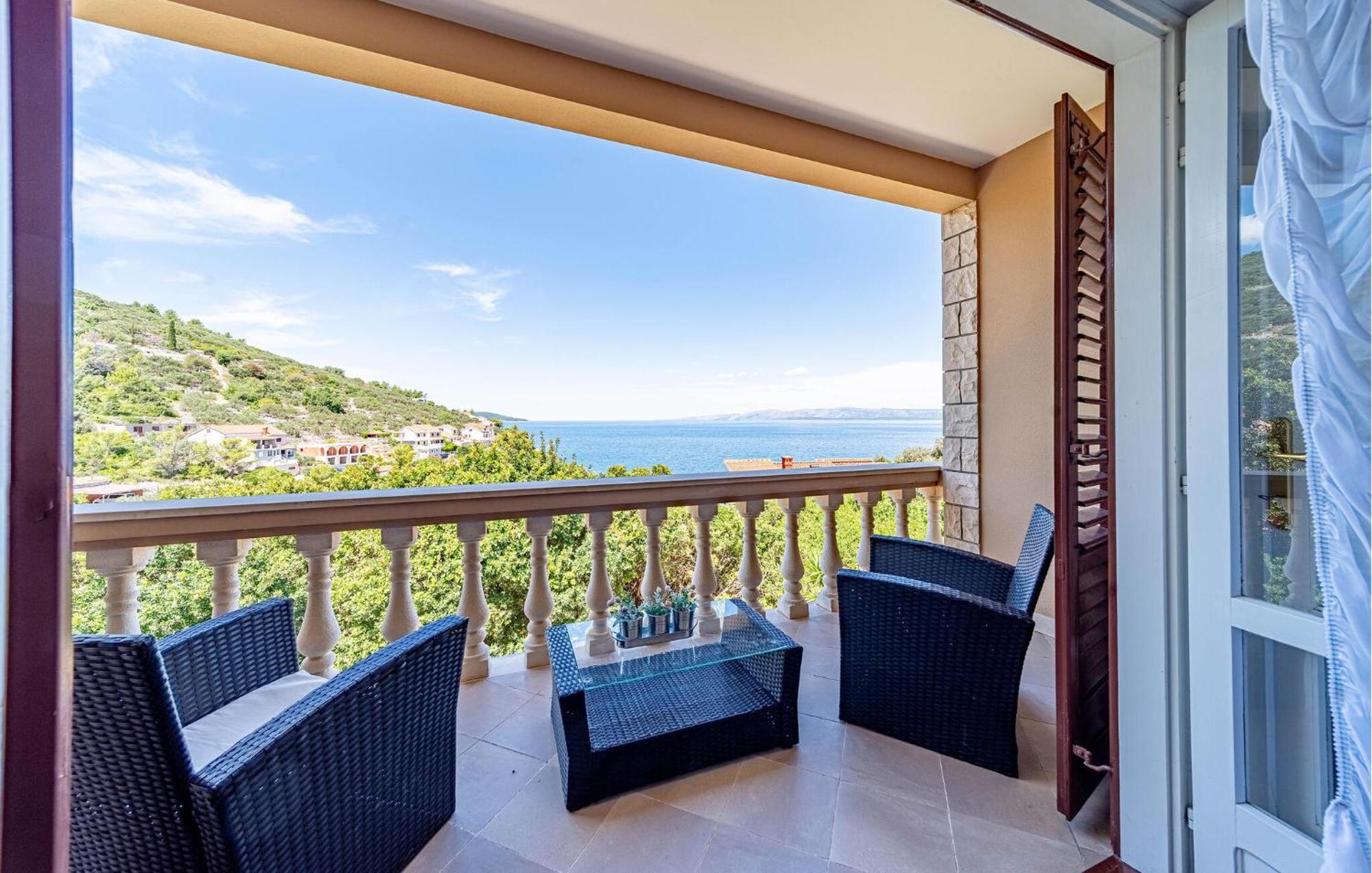 Beautiful Home In Prigradica With Jacuzzi Extérieur photo